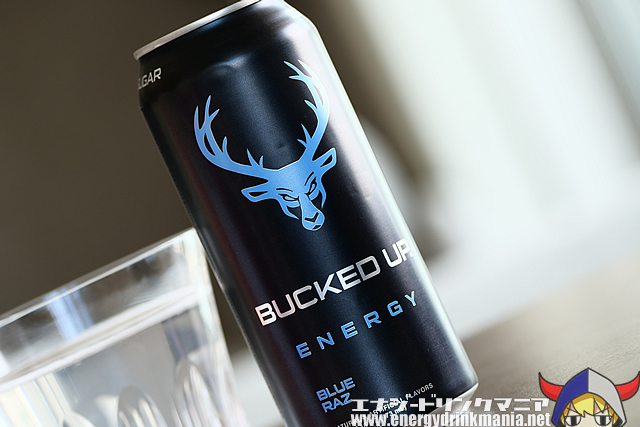 BUCKED UP ENERGY BLUE RAZのデザイン