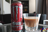 MUSCLE MONSTER ENERGY SHAKE Strawberry