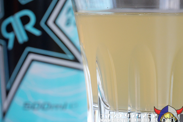 ROCKSTAR FREEZE PINEAPPLE & COCONUTの味