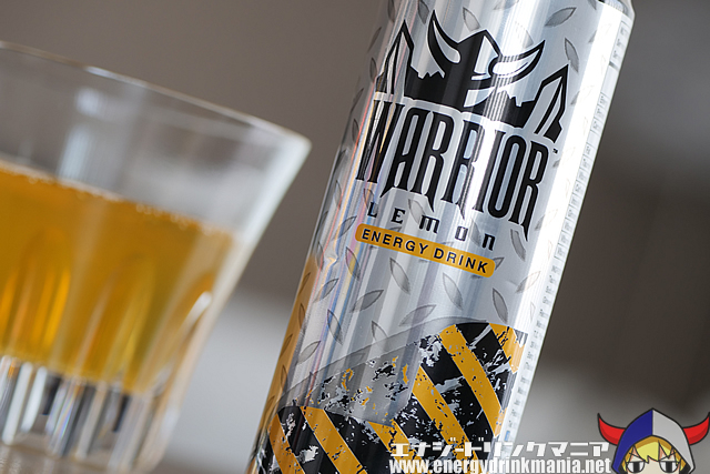 WARRIOR SPARKLING ENERGY DRINK LEMONのデザイン